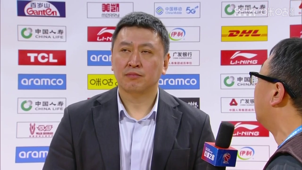 王世龙：我们对关键球员的防守不清楚 在焦虑的情况下获胜也是一种练习 